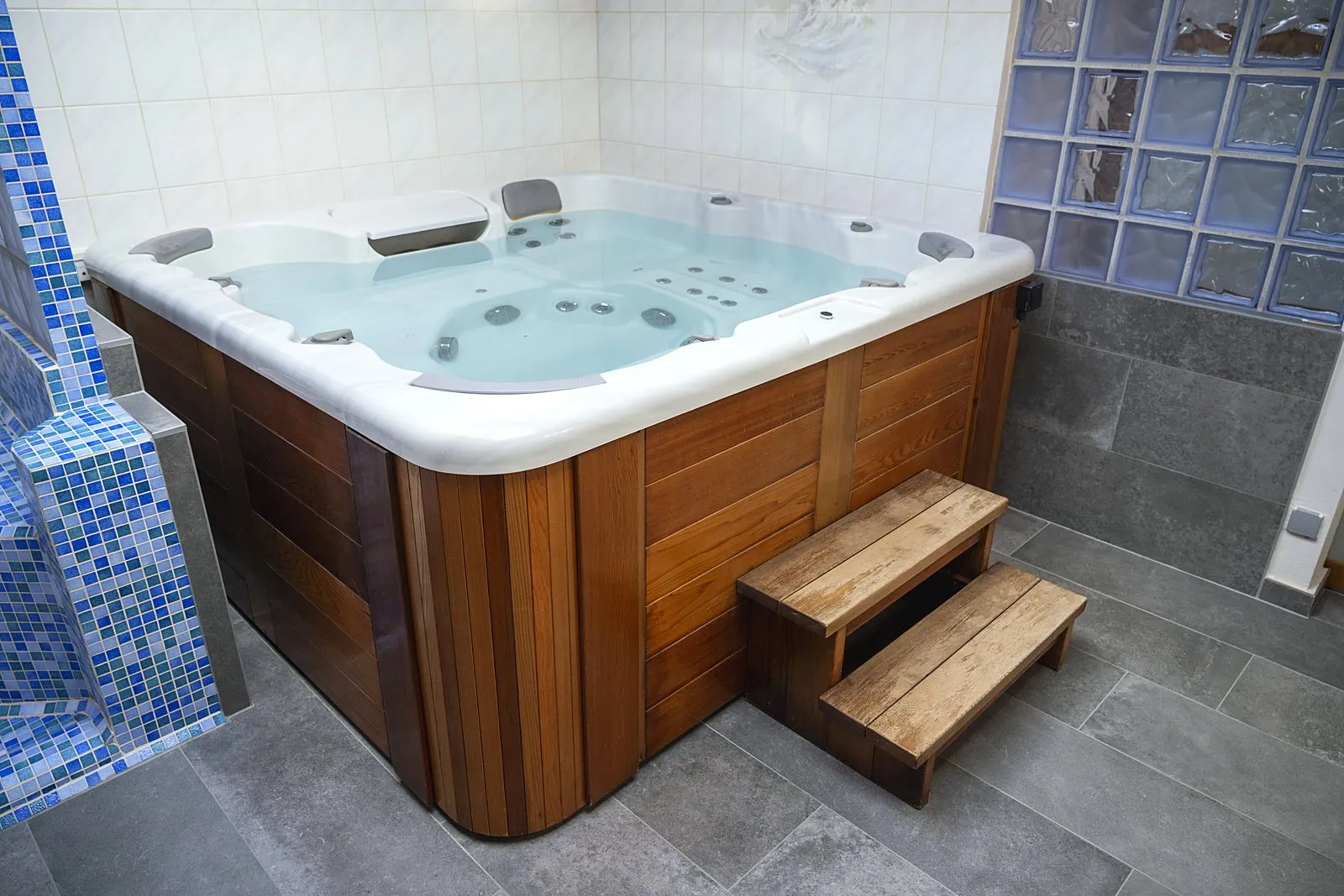 Jacuzzi bij Sauna De Pallieter